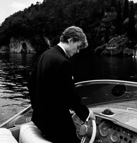 V -GRAYSON HAWTHORNE