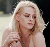 5CLB Kristen Stewart