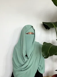 Hijabi aunt Fatima 