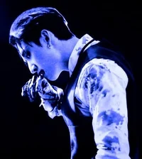 001 Christopher Bang