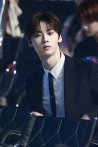 Hwang Minhyun