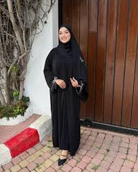 Hijabi aunt Zehra