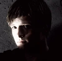 06 PEETA MELLARK