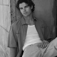 - nic love island s7