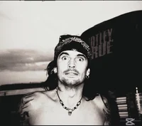 TOMMY LEE
