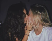 Pearl x Victoria WLW