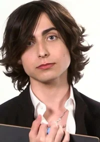AIDAN GALLAGHER 