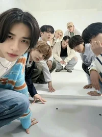 065 - STRAY KIDS