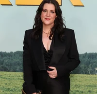 Melanie Lynskey 