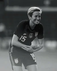 11 MEGAN RAPINOE