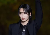 Yoon Jeonghan 
