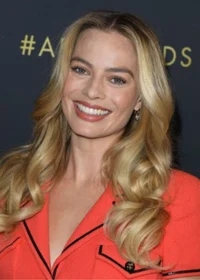 Margot Robbie 