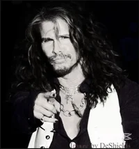 STEVEN TYLER - OLDER