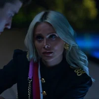 EL - Isadora Artinan