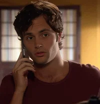 DAN HUMPHREY