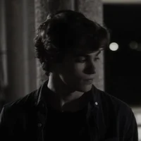 001-Niccolo Govender