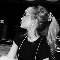 02 sabrina carpenter