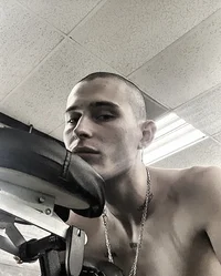 15 2-Reign Van Doren