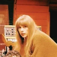 Taylor Alison Swif 