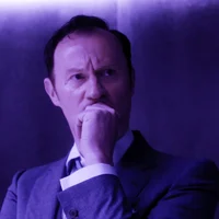 04 MYCROFT HOLMES