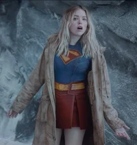 DCU supergirl