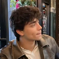 Matthew Tills parent