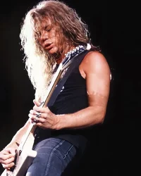 James Hetfield 