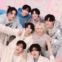 Stray Kids