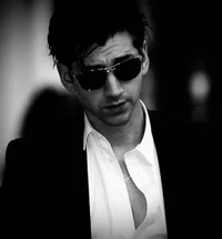 01 - ALEX TURNER