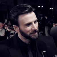 CHRIS EVANS
