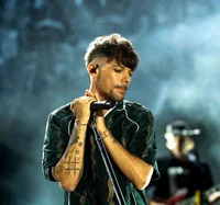 Louis Tomlinson 2025