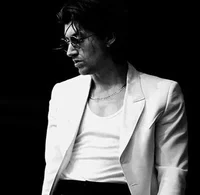 01 - ALEX TURNER
