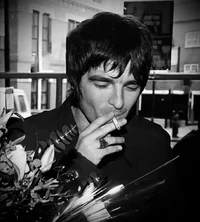 02 - NOEL GALLAGHER