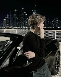 05 2 -FOREST HALSTON