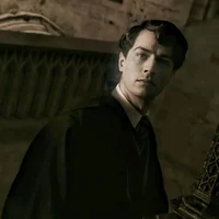 TOM RIDDLE