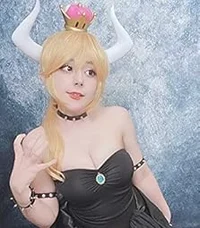 Cosplayer Bowsette