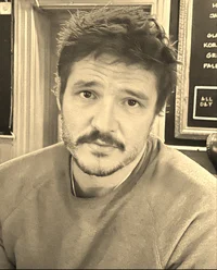 07 PEDRO PASCAL