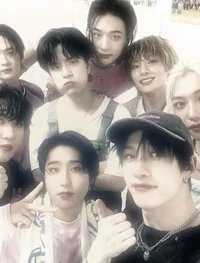 Stray kids 