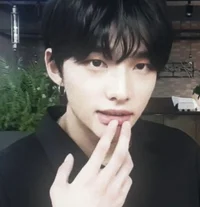 04 - hwang hyunjin