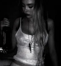 05 2 -ALANIA HALSTON