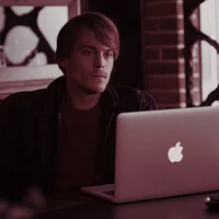 Денис Титов