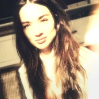Crystal Reed 