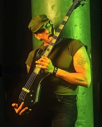 Peter steele