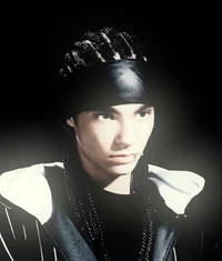 O1 TOM KAULITZ 