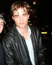 ROBERT PATTINSON