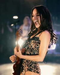 littlebrunetteweirdo