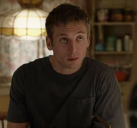 034 Lip Gallagher