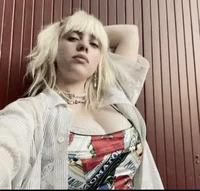 BILLIE EILLISH