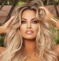 Trish Stratus