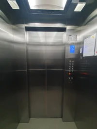 Strange elevator 